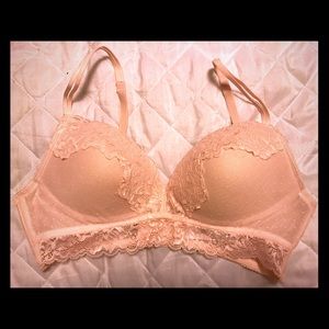 Maidenform lace bra, 34B